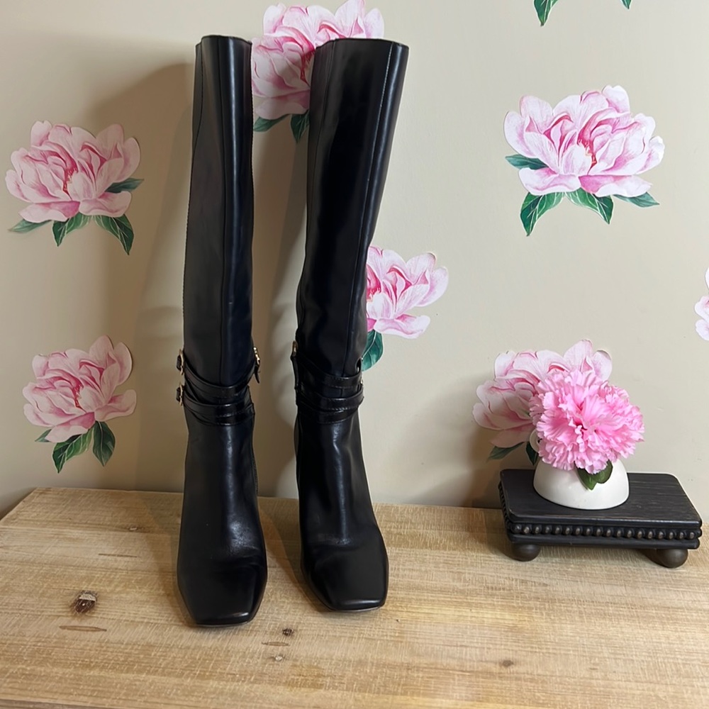 LOUISE et CIE  Yancey Square Retro Toe Boots. 1-1